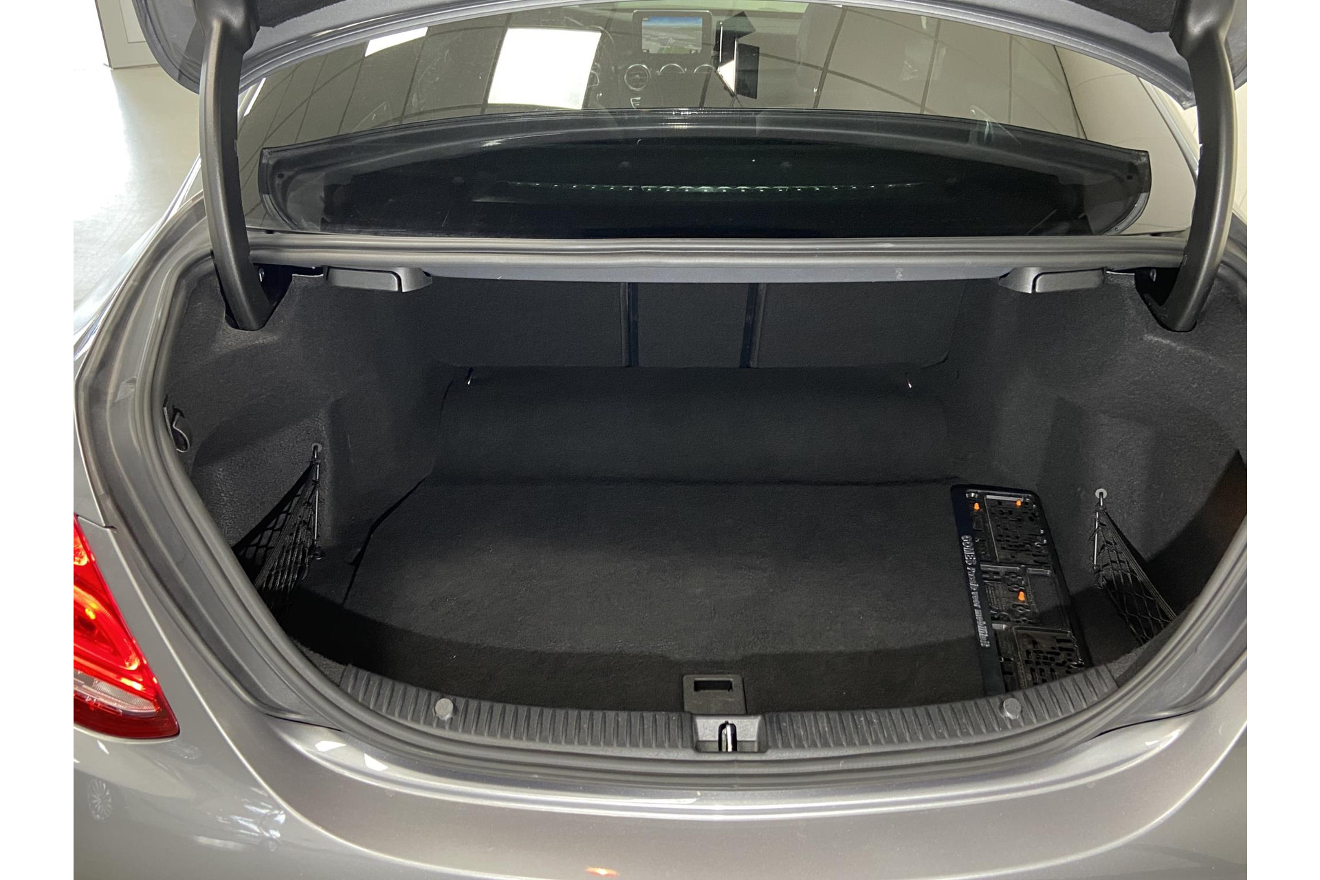 Mercedes-Benz C-Klasse C63S C63 63 S AMG*HUD*IWC*PANO*LED*CARBON*DISTR+